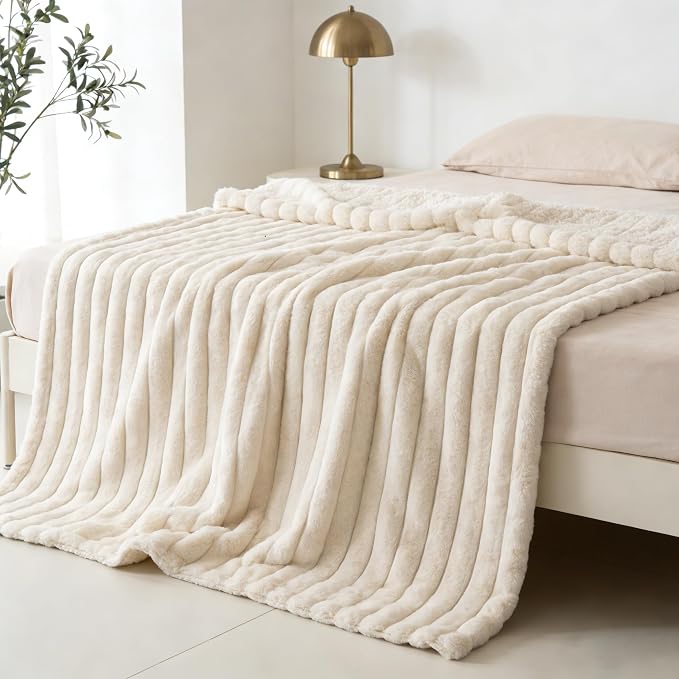 Waterproof Pet Blanket for Large Dogs & Cats - Reversible Calming Plush, Washable Furniture Cover for Couch, Bed, Car Seat, Blocks Leaks, Stains & Pet Fur (Cream, 60"x80")