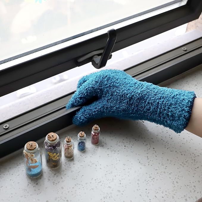 Patelai 2 Pairs Microfiber Gloves for plants Dusting Cleaning Glove Mittens House Cars Blinds Dusting(Light Blue, Violet,Large)