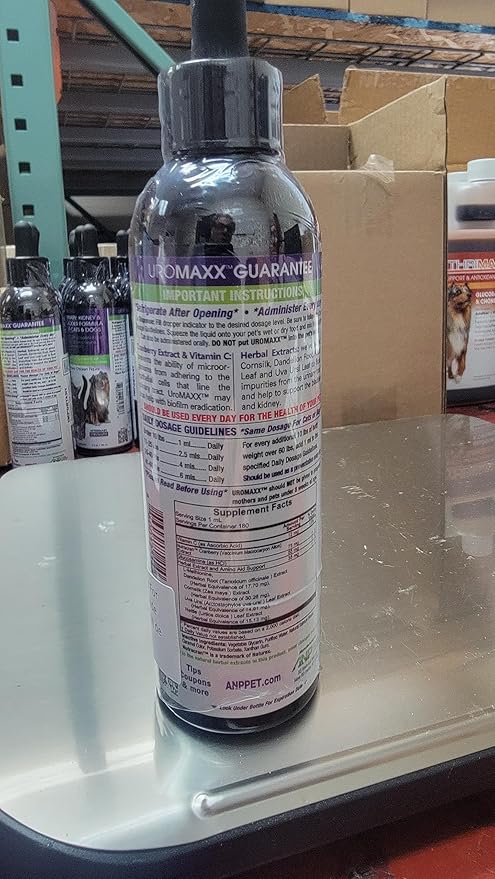 UroMAXX, Cat & Dog Urinary Tract Treatment, Bladder & Kidney Support for Dogs and Cats, Powerful Yet Gentle Pet Care, with Liquid Cranberry & Glucosamine, Salmon Flavor, 6 oz Bottle, 1 Pack