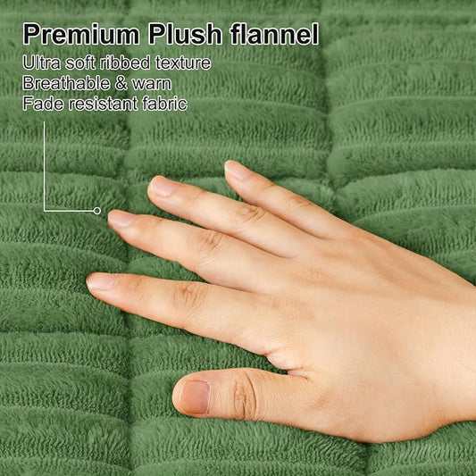Smiry Couch Cover for Dogs, Non Slip Washable Sofa Protector for Pets, Soft Furniture Cover for Pet, Stylish Sofa Covers, Cozy Protect Against Fur, Dirt & Everyday Messes (Olive Green, 27.6" x 47")