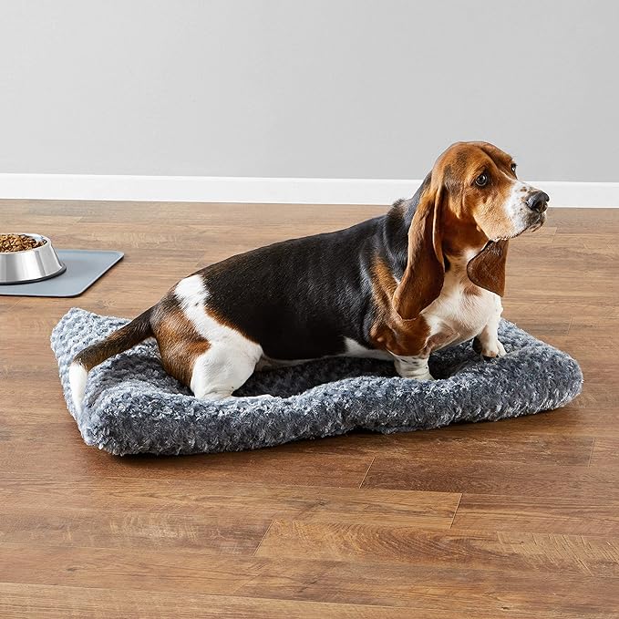Amazon Basics Washable Cat and Dog Bed, Crate Pad for Indoor Use, 35 x 23 x 3 inches, Gray