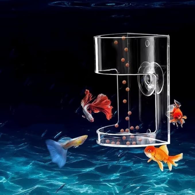 Acrylic Floating Fish Tank Feeder, Clear Arc-Shaped Aquarium Food Dispenser with Suction Cup, Prevents Water Turbidity and Food Settling