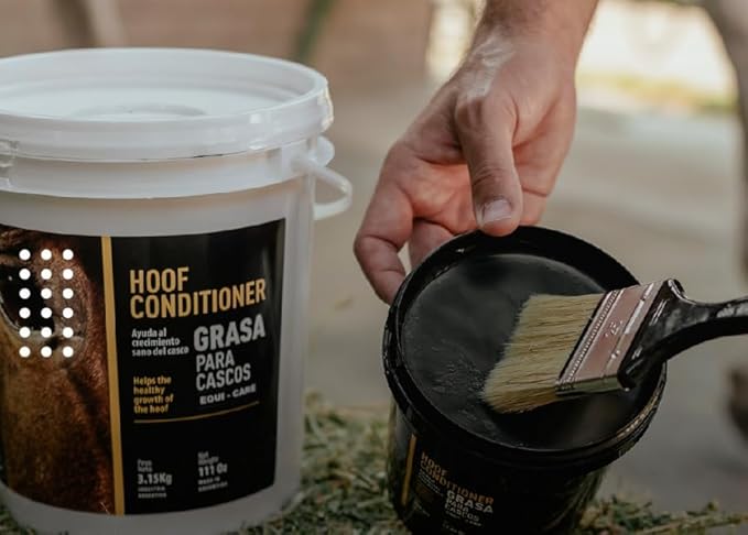 Equi Care Hoof Conditioner. Maintain Strong and Healthy Hooves, Helps with Dry, Cracked Hooves or Simply Looking to Maintain Optimal Hood Health. (34 Oz)