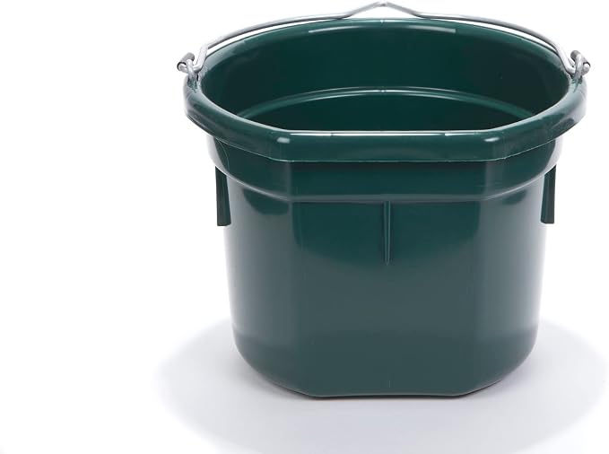Little Giant® Flat Back Plastic Animal Feed Bucket | Animal Feed Bucket with Metal Handle | Horse Stall Feeding and Watering Supplies (Green, 8 Quart)