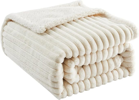 Qeils Waterproof Calming Cat Blanket for Indoor Cats, Noiseless Soft Plush Dog Blanket for Pets, 500GSM Thick Faux Fur Pet Throw, Couch Furniture Protector for Puppy, Cream, 25x30IN