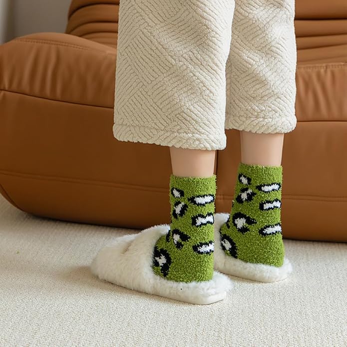 Ginmewrae Women Fuzzy Socks Cozy Soft Fluffy Cute Animal Slipper Socks Sleeping Warm Socks Christmas Gift for Girls