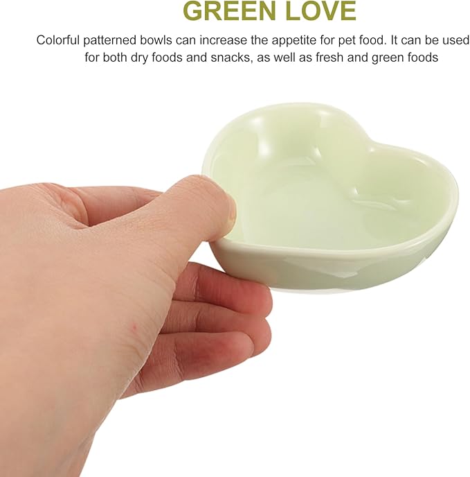 UKCOCO Ceramic Heart-Shaped Hamster Bowl Non-Spill Pet Food Dish for Animals for Chinchillas and Mice and Ceramic Design for Dry and Fresh Food