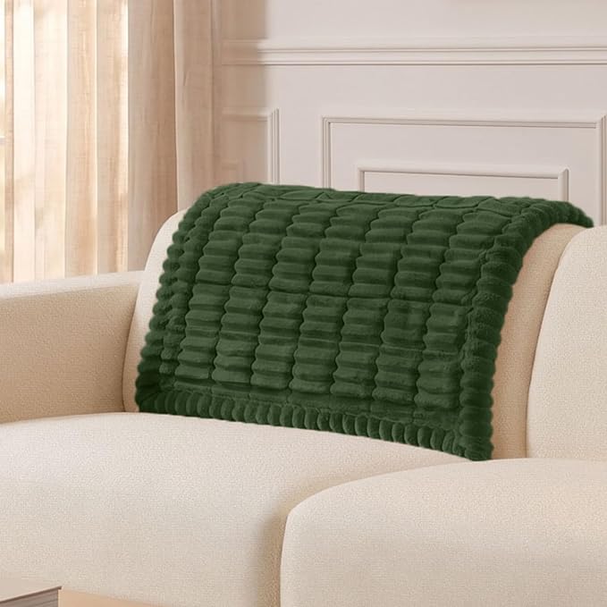 Smiry Couch Cover for Dogs, Non Slip Washable Sofa Protector for Pets, Soft Furniture Cover for Pet, Stylish Sofa Covers, Cozy Protect Against Fur, Dirt & Everyday Messes (Dark Green, 35.4" x 35.4")