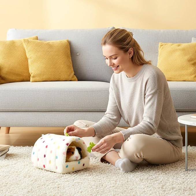 Warming Guinea Pig Hideout, Washable Guinea Pig Houses Polka Dots Small Animal Hamster House with 2 Hooks for Mouse Parrot Hedgehogs Ferrets Bearded Dragons
