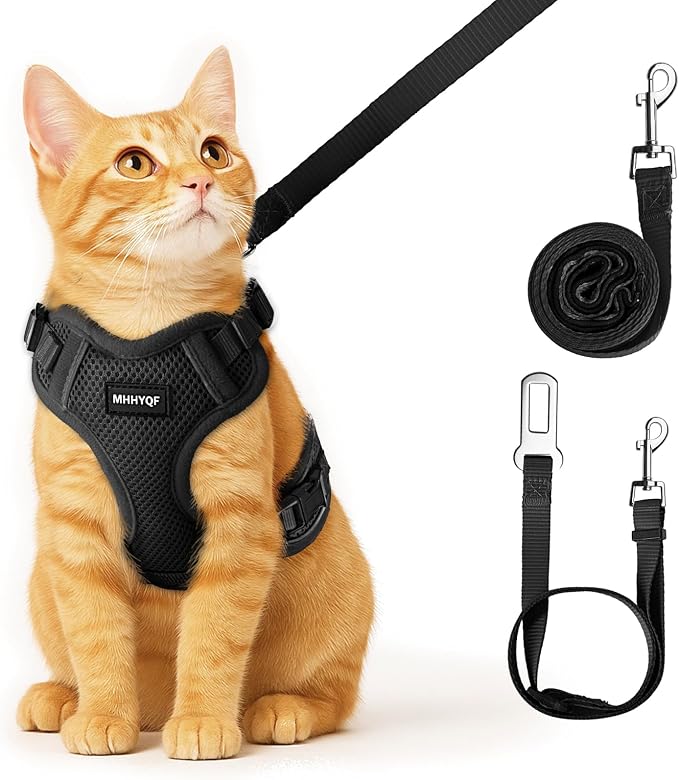 Cat Harness and Leash for Walking, Cat Car Harness, Soft Adjustable Vest Harnesses for Cats, Easy Control Breathable Reflective Strips Harness, Kitten Harness and Leash Set, Black, S(7-12lbs)