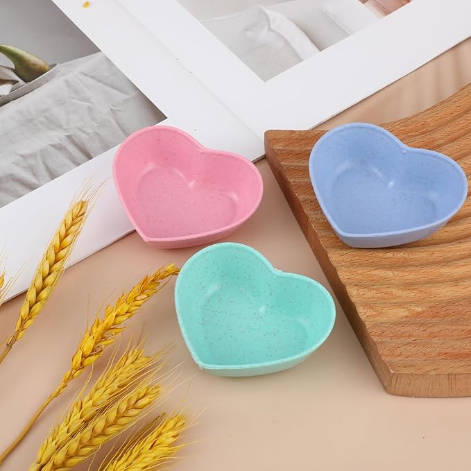 3 Pack Hamster Food Bowl Rabbit Guinea Pig Food Dish Cute Heart Shape Water Dish for Hamster Hedgehog Gerbil Small Animals Rat Rodent (Green, Blue and Pink)