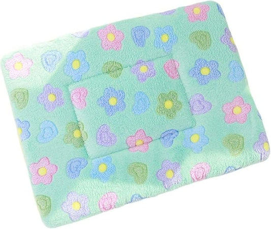 Double Sided Plush Small Animal Bed, Washable Guinea Pig Bunny Bedding, Reversible Flannel Mat for Hamster Ferret Rabbit Cat Dog, Cozy Fleece Cage Liner Pad (Light Green Floral)