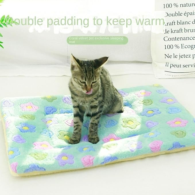 Double Sided Plush Small Animal Bed, Washable Guinea Pig Bunny Bedding, Reversible Flannel Mat for Hamster Ferret Rabbit Cat Dog, Cozy Fleece Cage Liner Pad (Light Green Floral)