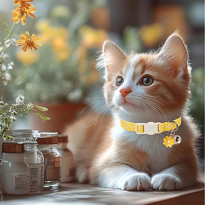 2 Pack Daisy Cat Collars - Cute Pink & Yellow Daisy Breakaway Cat Safety Collars, Adjustable Floral Kitten Collar for Small Dogs Puppy, Spring Summer Pet Collar with Bell & Pendant,