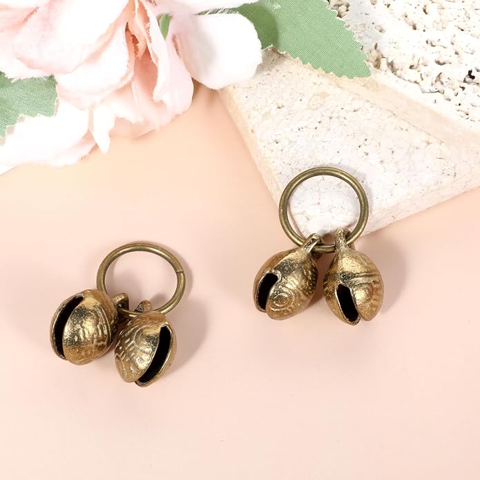 Styquenzer Copper Bell for Dog Collar, 4 PCS Brass Dog Bells Extra Loud Collar Bell for Pet Tracking Anti Lost Training Pets Pendant Accessories Anti Theft Bells for Little Dogs & Cats