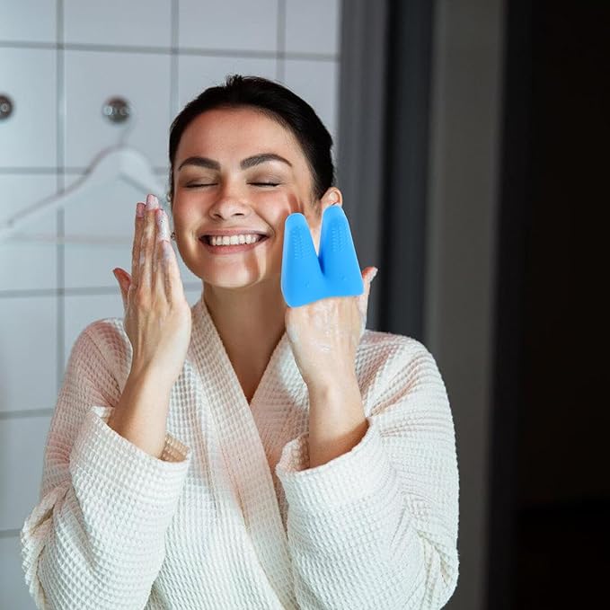 3pcs Soft Silicone Face Scrubber Set for Deep Exfoliating and Manual Facial Cleansing, Cute Rabbit Ear Design for Men and Women, Suitable for Daily Skin Care and Sensitive Skin