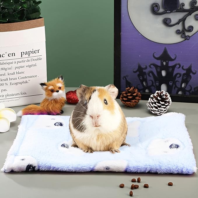 Jetec 2 Pieces Guinea Pig Bed Rabbit Bed Warm Small Animal Hamster Bunny Mats Winter Warm for Bunny Hamster Squirrel Hedgehog Chinchilla Small Animal Accessories(Green, Blue,Bear Pattern)