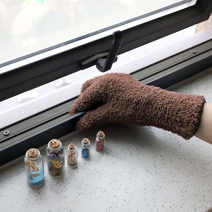 Patelai 2 Pairs Microfiber Gloves for plants Dusting Cleaning Glove Mittens House Cars Blinds Dusting (Dark Brown, Orange,Large)