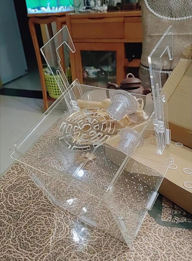 AWXZOM Acrylic Fish breeding Box, Acrylic Fish Isolation Box, Fish Separator for Aquarium, Hatchery Incubator with Suction Cups for Small Baby Fishes Shrimp Clownfish Guppy (5.9 * 5.9 * 5.9inch)
