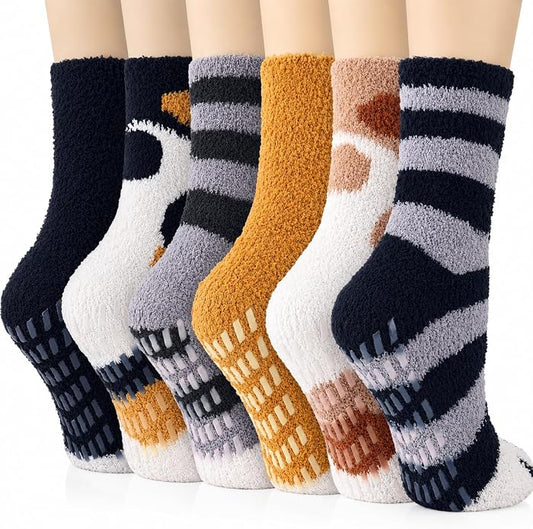 Ginmewrae Women Fuzzy Socks Cozy Soft Fluffy Cute Animal Slipper Socks Sleeping Warm Socks Christmas Gift for Girls