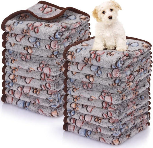 Chumia 1 Pcs Dog Blankets Soft Fluffy Fleece Washable Puppy Sleep Blankets Small Mat for Pets Throw Warm Bed Mat for Dog Puppy Cat (Black,Paw)