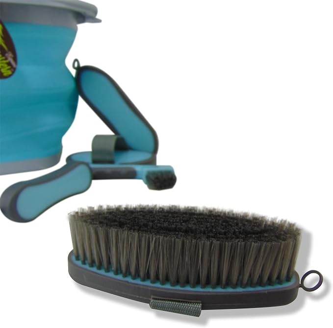 Collapsible Grooming Kit 10 Liter Bucket and 5 Grooming Tools - By Southwestern Equine - Turquoise