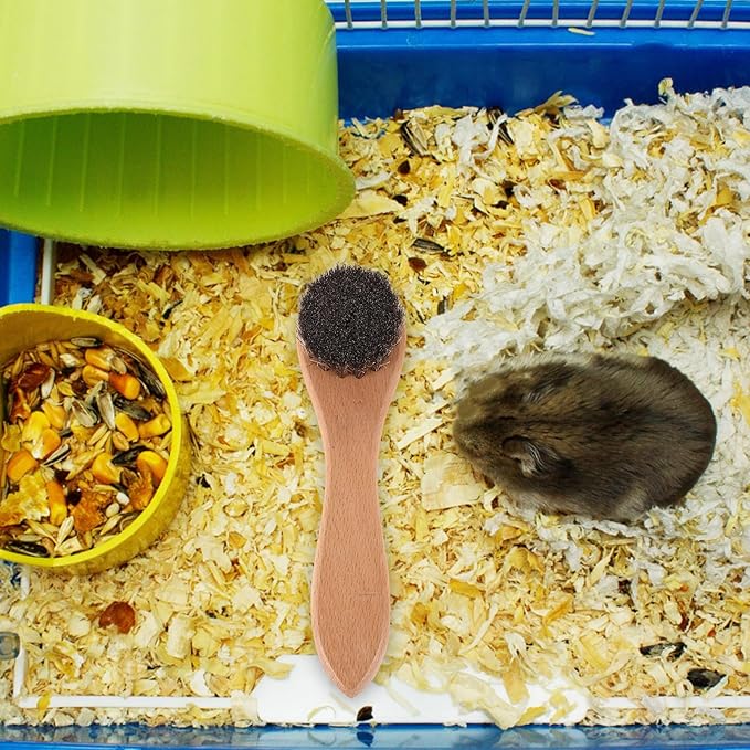 MERRYHAPY 2pcs Small Animals Bath Brush with Soft Bristle Grooming Brush, Wooden Handle 4-inch, Pet Supplies for Hamsters, Guinea Pigs, Rabbits, and Ferrets Bathing Care