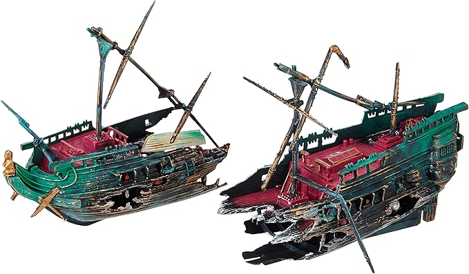 Penn-Plax Shipwreck Aquarium Decoration Ornament with Moving Masts, Lifeboat, and Bubble Action
