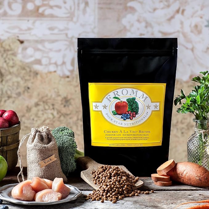 Fromm Four-Star Nutritionals Chicken A La Veg Cat Food - Premium Dry Cat Food - Chicken Recipe - 4 lb