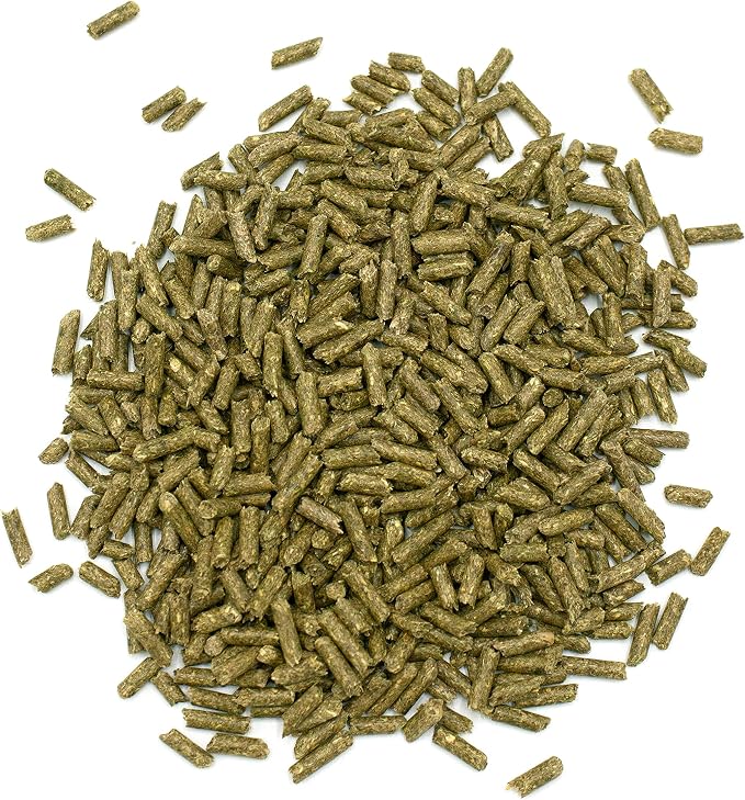 Oxbow Essentials Senior Rabbit Food, Alfalfa-Based Rabbit Pellets for Older Bunnies, High Fiber, Vitamin & Mineral Rich, Vet Formulated, Healthy Rabbit Diet for Adult Rabbits, Made in USA, 4 lb Bag