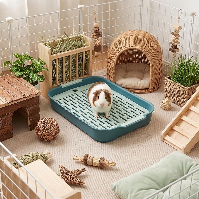 Ped Litter Box Trainer with Detachable Grid Tray for Rabbits Guinea Pigs Hamsters Chinchillas Ferrets Birds Sturdy Plastic Toilet Training Pan Easy Clean Smooth Corner(B)