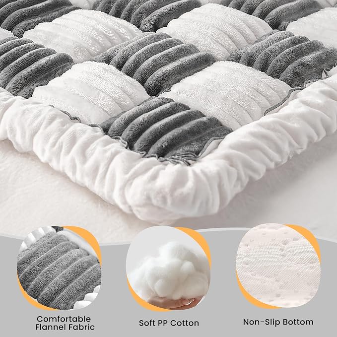 HiPetpy Backseat Dog Bed Mat, Non-Slip Dog Bed for Car Back Seat, Soft & Cozy Dogs Blanket, Washable Travel Pet Mat Seat Protector for Cars, SUVs, Trucks (Grey/White, 51.1" L x 23.6" W x 1.5" Th)